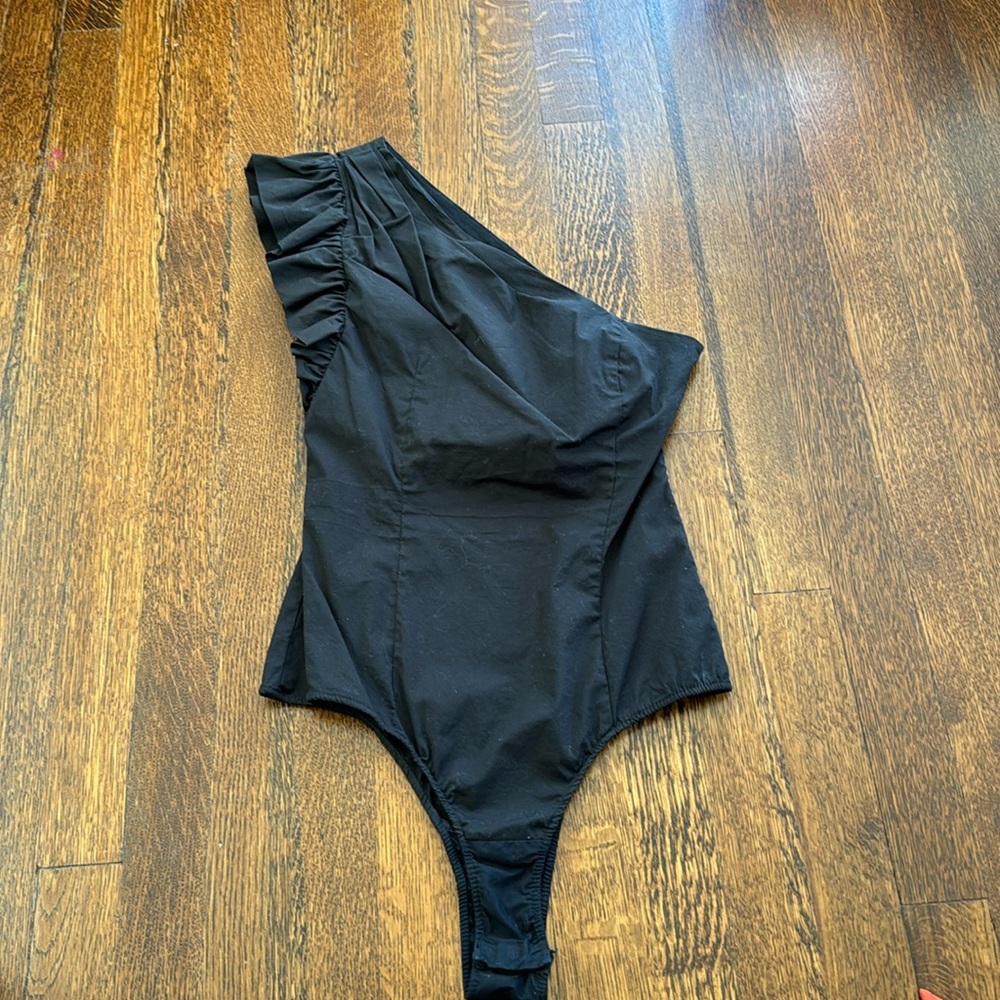 Black Zara one shoulder body suit